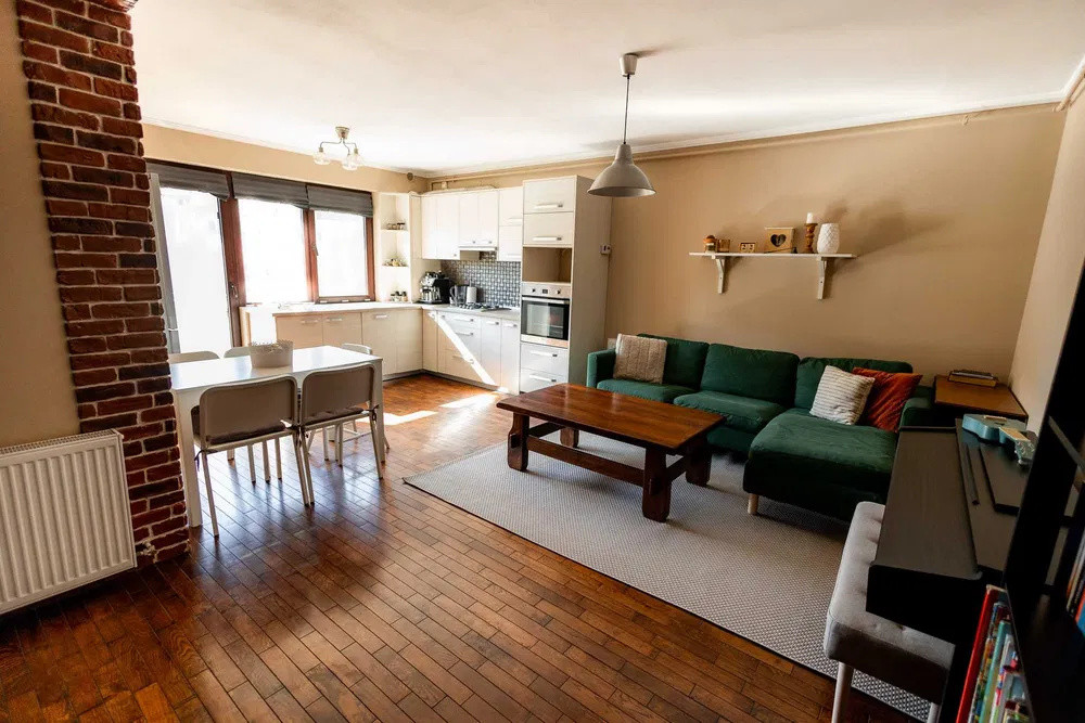 Apartament cu 2 camere, 62 mp, balcon, zona Cetatii