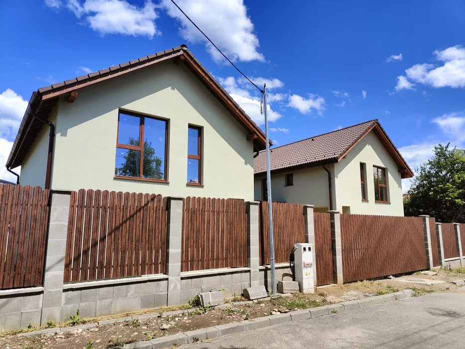 Duplex cu CF, Garaj, teren de 384 mp, Gilau