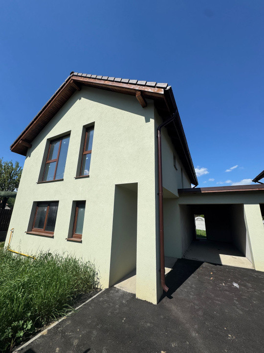 Duplex cu CF, Garaj, teren de 384 mp, Gilau