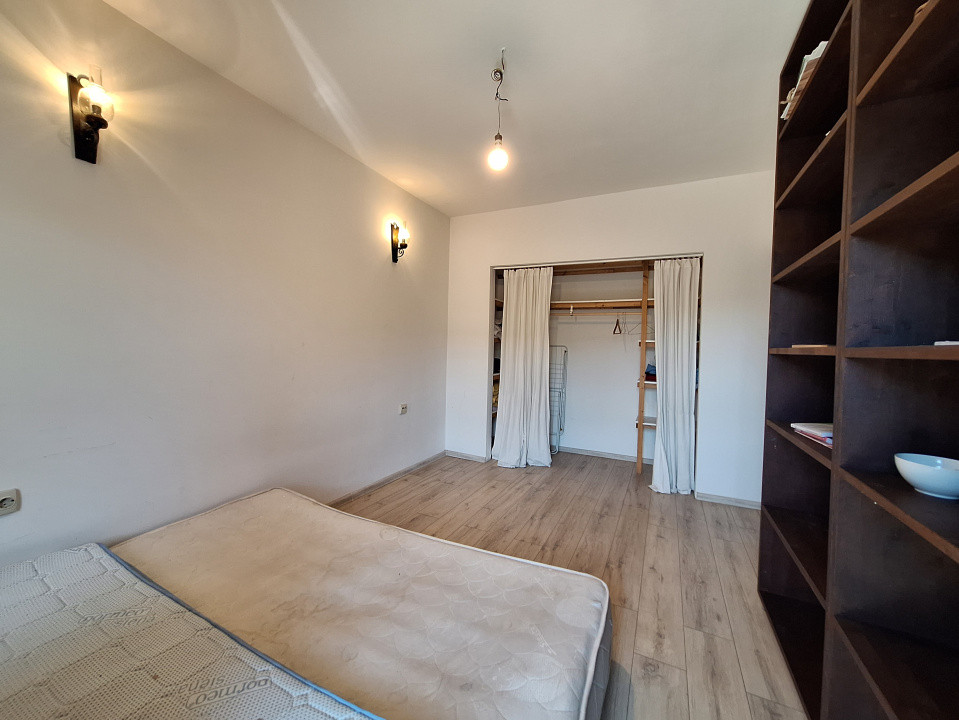 Apartament cu 3 camere, 54 mp, balcon, zona Tautiului