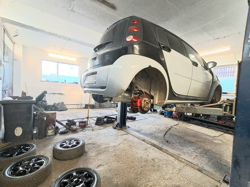 Casă individuală, 250 mp utili, 6 camere, terasă, grădină, garaj 100 mp, Dezmir