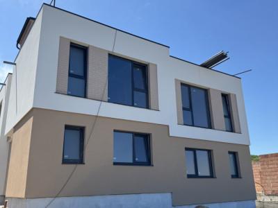 Duplex de vanzare  ,119 mp utili , zona Vivo
