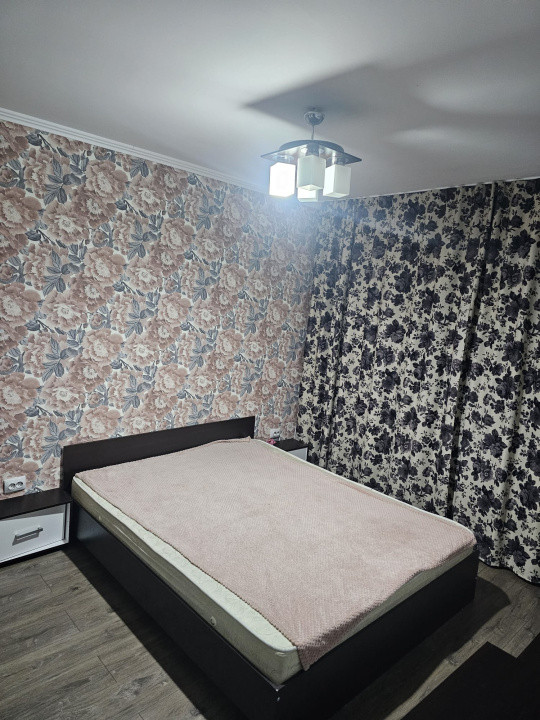 Apartament cu 2 camere, parcare, zona Stejarului