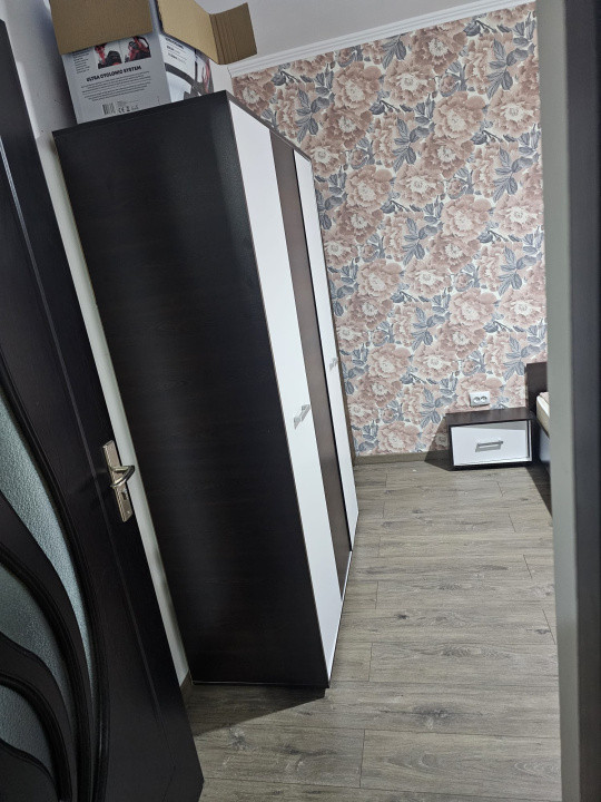 Apartament cu 2 camere, parcare, zona Stejarului