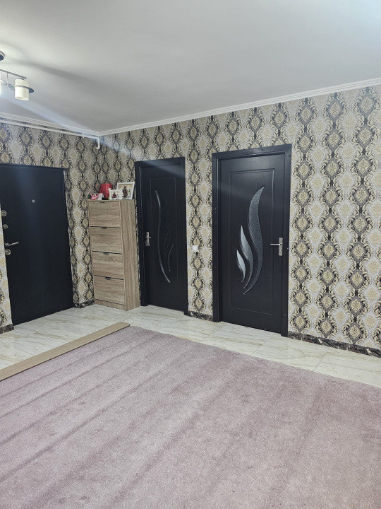 Apartament cu 2 camere, parcare, zona Stejarului
