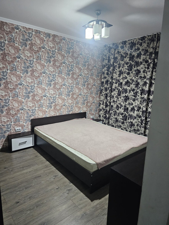 Apartament cu 2 camere, parcare, zona Stejarului