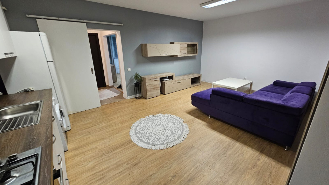 Apartament cu 2 camere, gradina, zona Porii