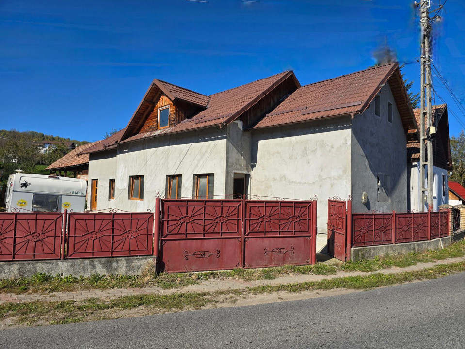 Casa la munte in Baisoara de 220mp utili, zona centrala