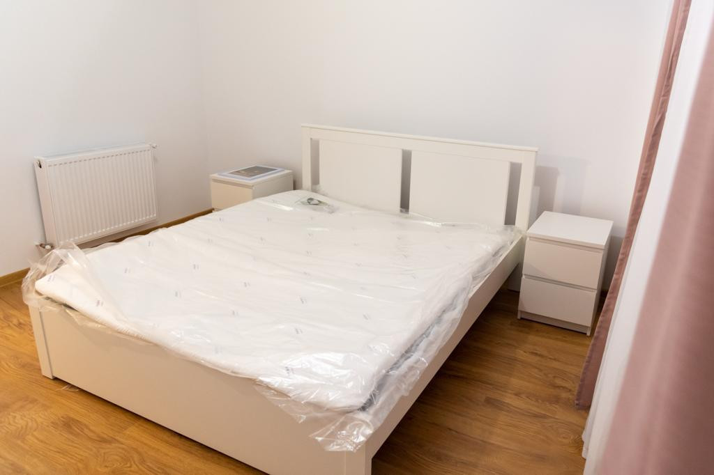 De inchiriat apartament 56 mp 2 camere cu parcare