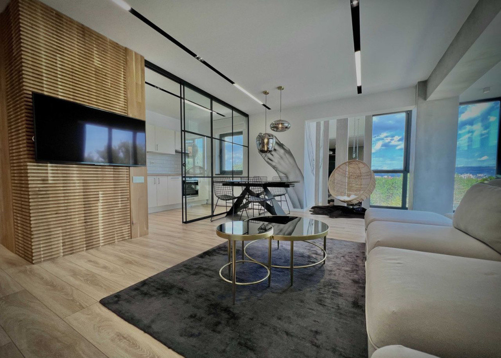 Apartament  2 camere ,superb ,modern si luminos,cu parcare subterana,Gheorgheni.