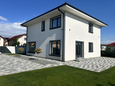 Casa individuala finisata LUX Apahida 160mp utili 515mp teren 5 camere 