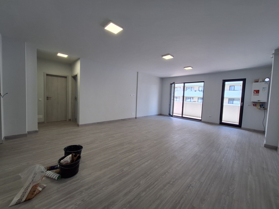 Apartament cu 2 camere, 54,6 mp, balcon, zona Eroilor