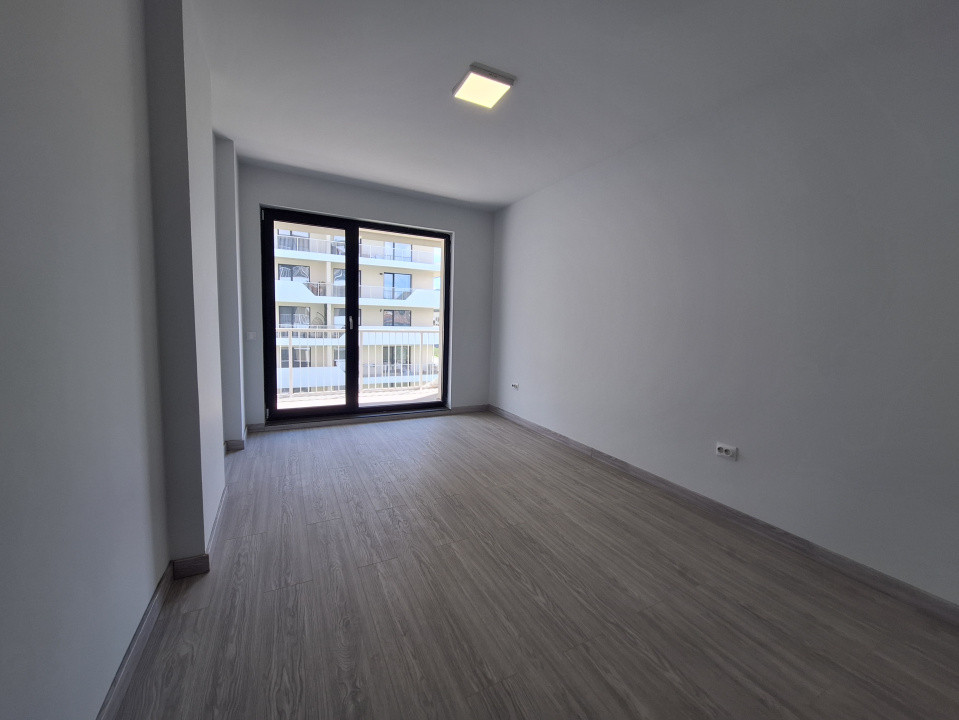 Apartament cu 2 camere, 55 mp, balcon, zona Eroilor