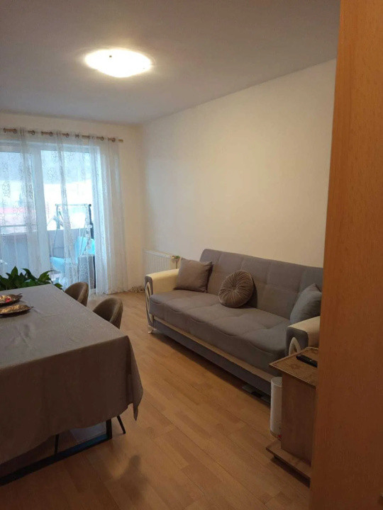 Apartament 1 Camera, Parcare, Etaj Intermediar, Zona Florilor
