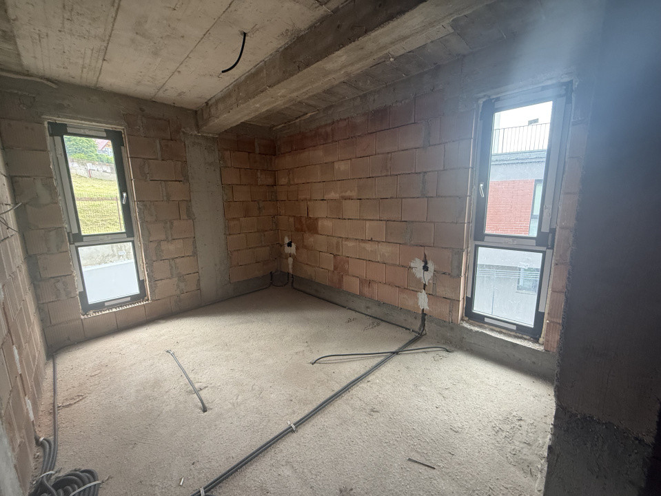 Casa 5 camere FINISAT! - 123,57 mp utili - garaj - zona Eroilor, Floresti!