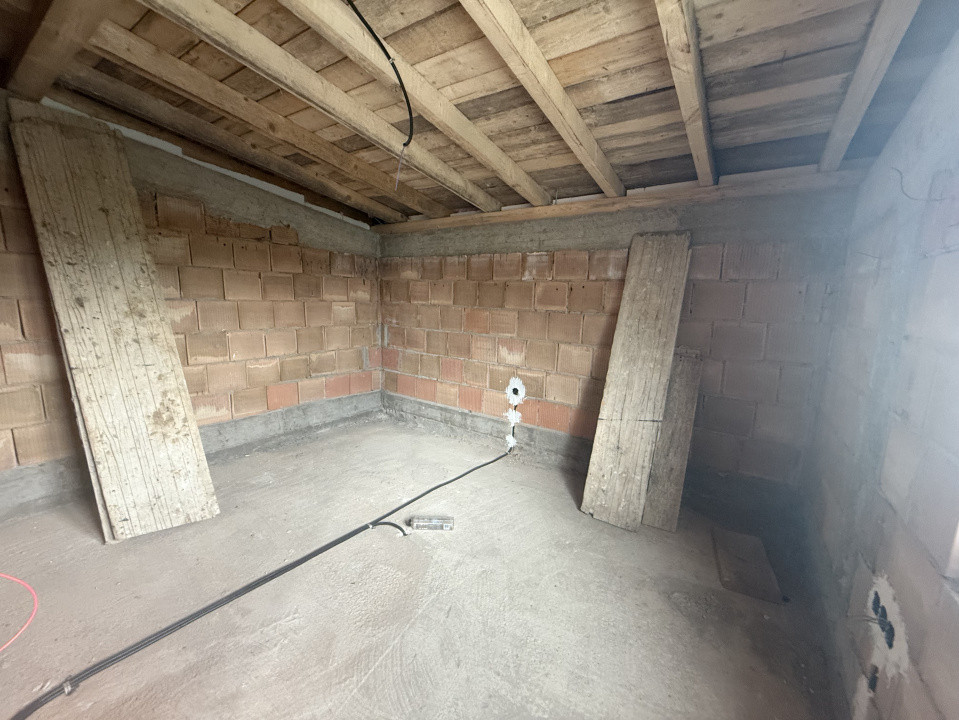 Casa 5 camere FINISAT! - 123,57 mp utili - garaj - zona Eroilor, Floresti!