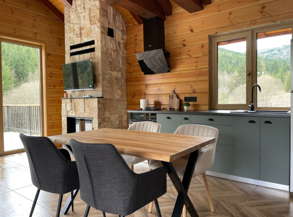 Casa de vacanta, 1200mp de teren, 101mp utili, Muntele Baisori