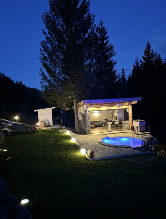 Casa de vacanta, 1200mp de teren, 101mp utili, Muntele Baisori