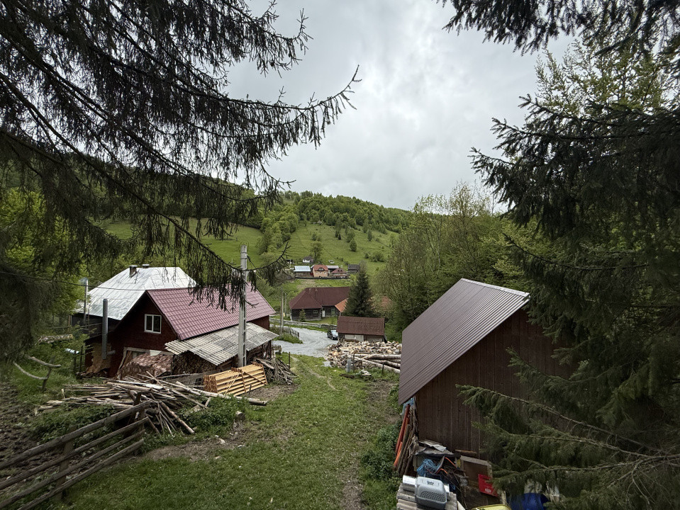 Cabana 5 dormitoare - 138.6 mp utili - 386 mp teren - Baisoara!