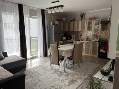 Apartament 3 Camere, 62mp, Zona Terra