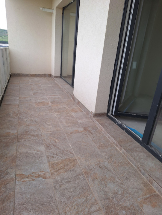 Apartament cu 2 camere, 45 mp, parcare, zona Eroilor