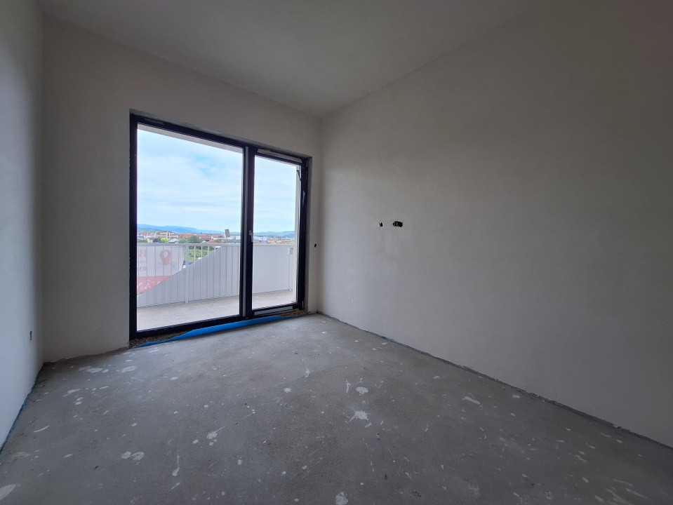 Apartament cu 2 camere, 45 mp, parcare, zona Eroilor