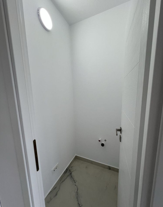 Spatiu comercial cu VAD si vitrina la strada, 70mp, cartier Terra