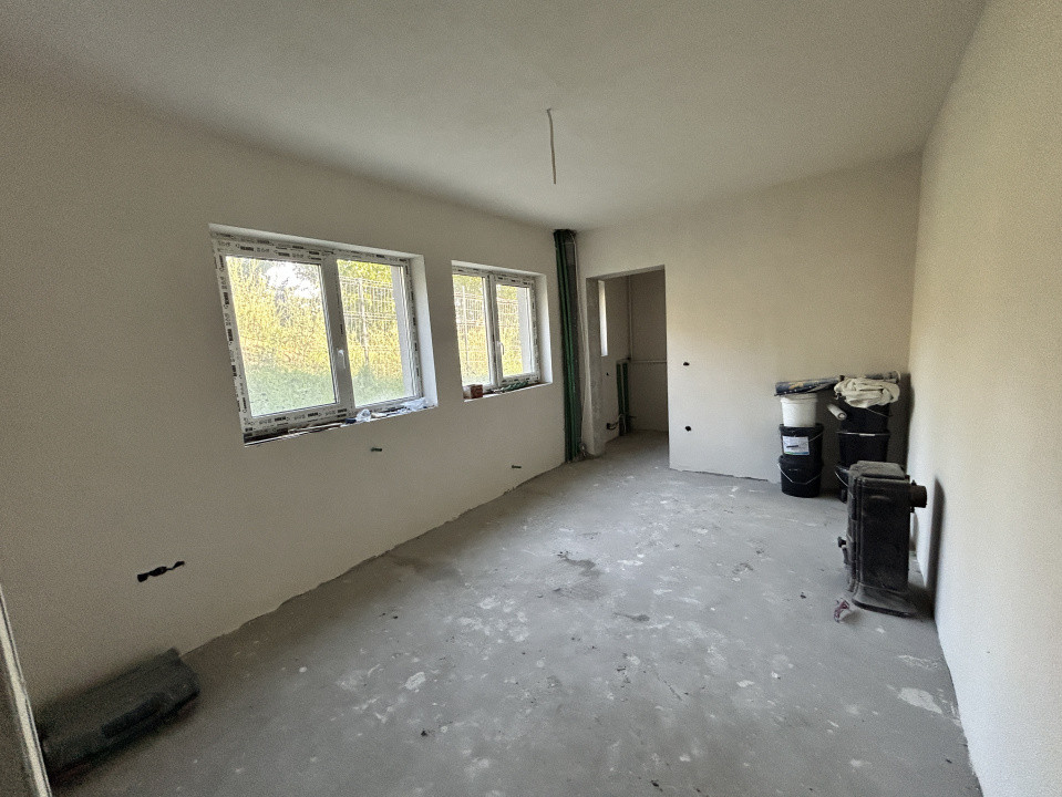 Casa individuala de vanzare Chinteni Lac 180mp utili plus 250mp teren