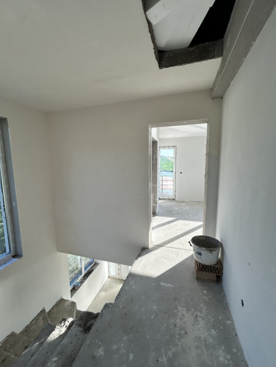 Casa individuala de vanzare Chinteni Lac 180mp utili plus 250mp teren