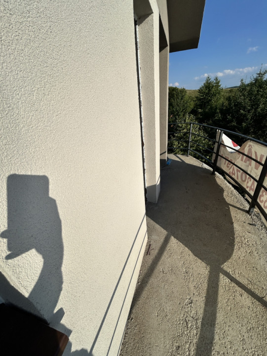 Casa individuala de vanzare Chinteni Lac 180mp utili plus 250mp teren