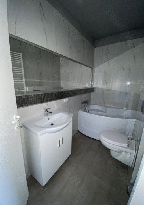 Apartament 3 camere, etaj intermediar, zona Fabricii