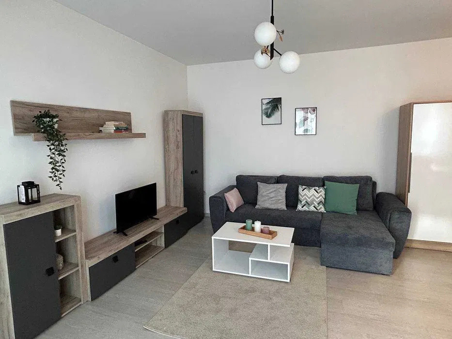 Apartament cu 2 camere, 48 mp, parcare, zona Terra