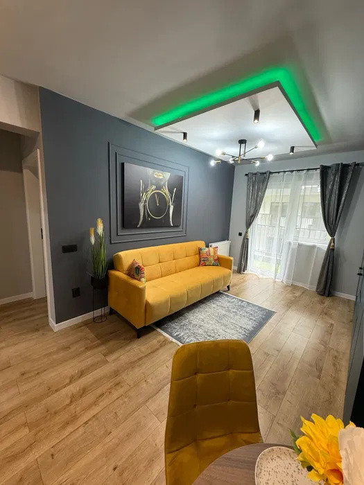 Apartament de 3 camere, 55 mp utili , zona Urusagului