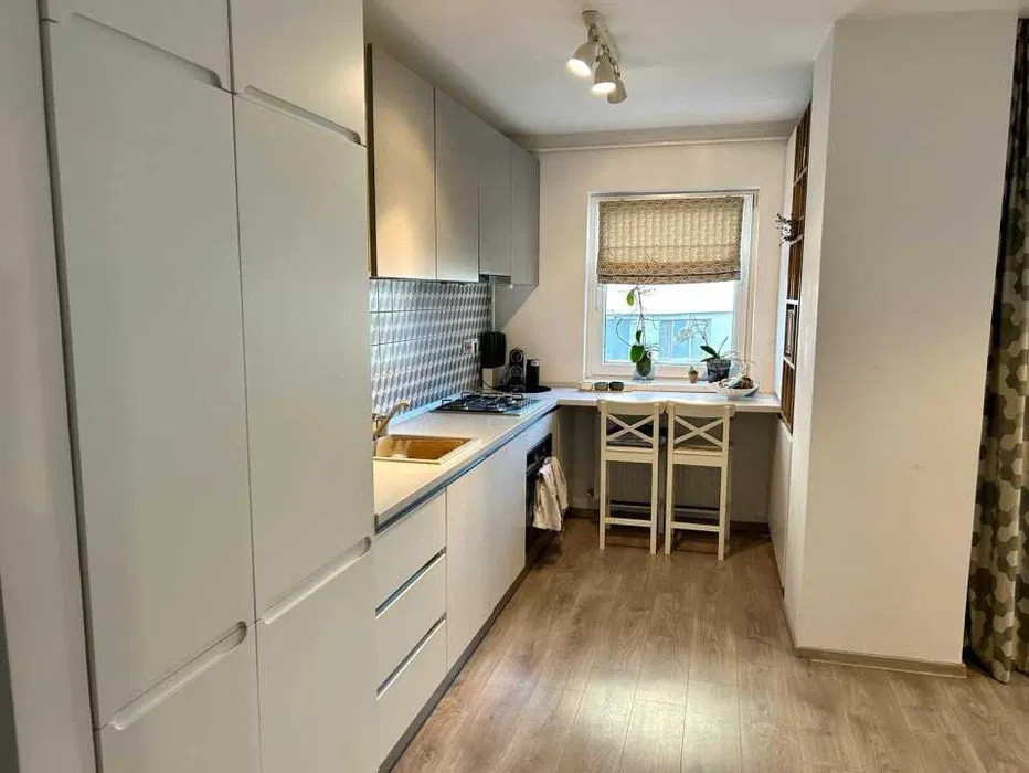 Apartament cu 2 camere, 57 mp, balcon, zona BMW