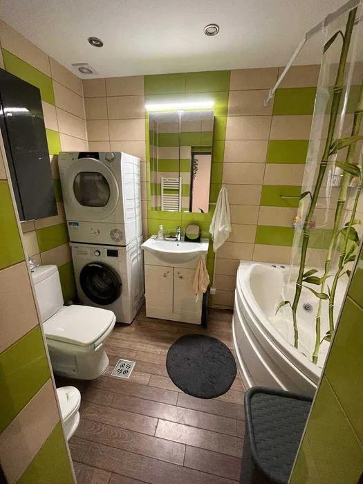 Apartament cu 2 camere, 47 mp, balcon, zona Eroilor