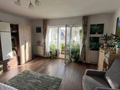 Apartament cu 2 camere, 47 mp, balcon, zona Eroilor