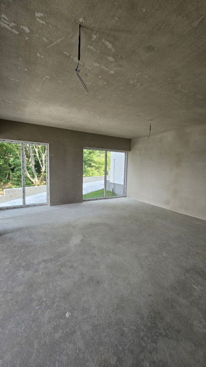 Duplex 5 camere, 220mp, garaj, zona Campului