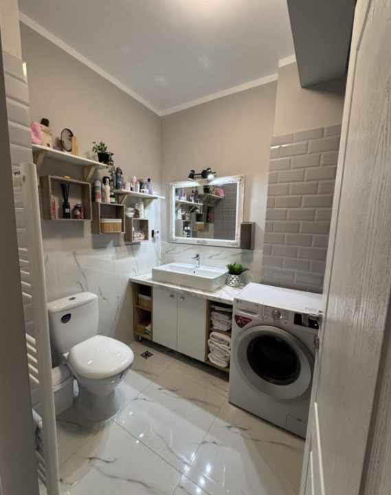 Apartament ultrafnisat, prima inchiriere, parcare inclusa, Terra