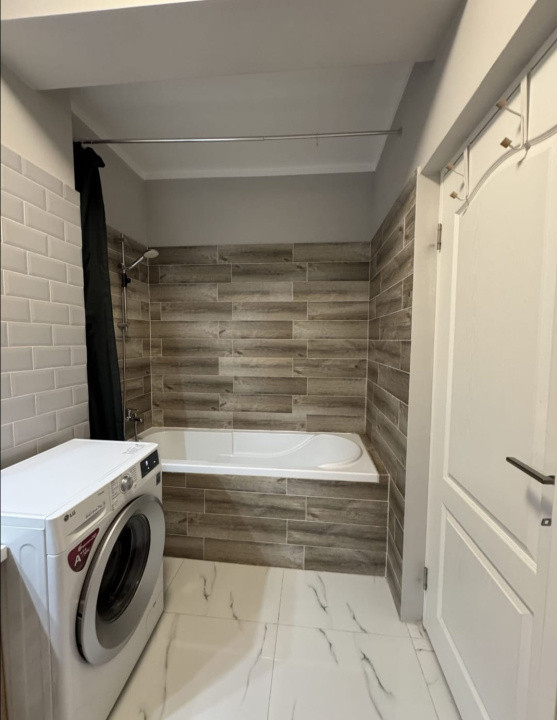 Apartament ultrafnisat, prima inchiriere, parcare inclusa, Terra