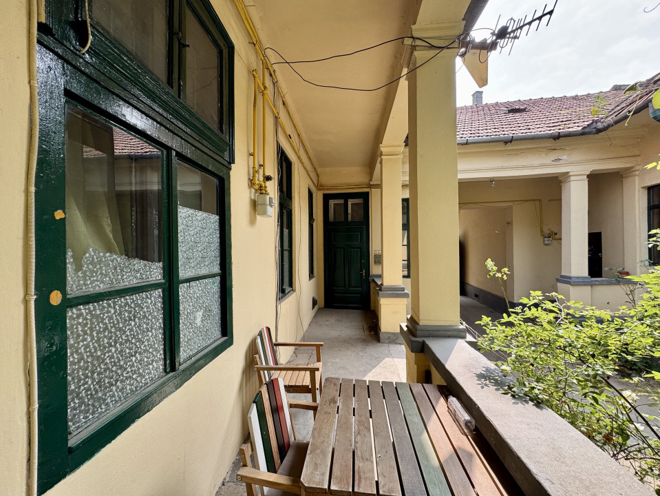 Spațiu pentru restaurant, bucătărie 120 mp, curte/terasă 400 mp, zona Centrală