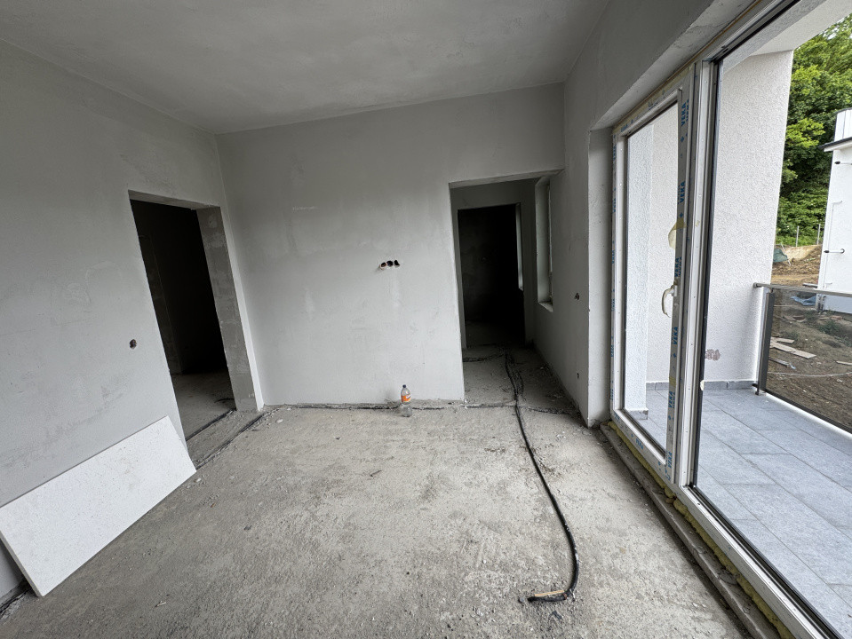 Casa individuala, 140 mp, 4 camere, teren liber 300 mp, Dezmir