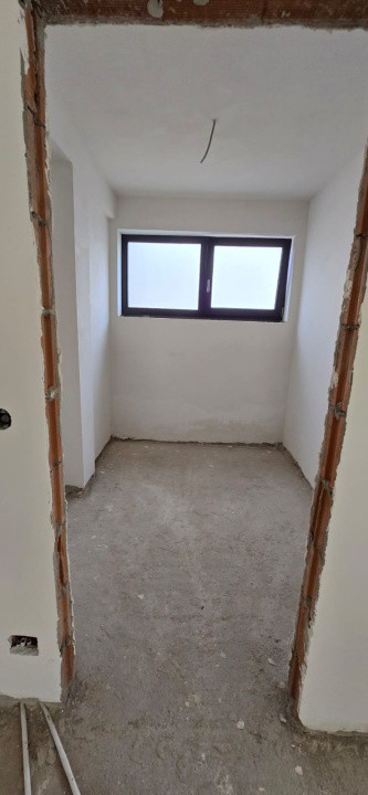 Casa individuala semifinisata noua, teren 640 mp, Chinteni