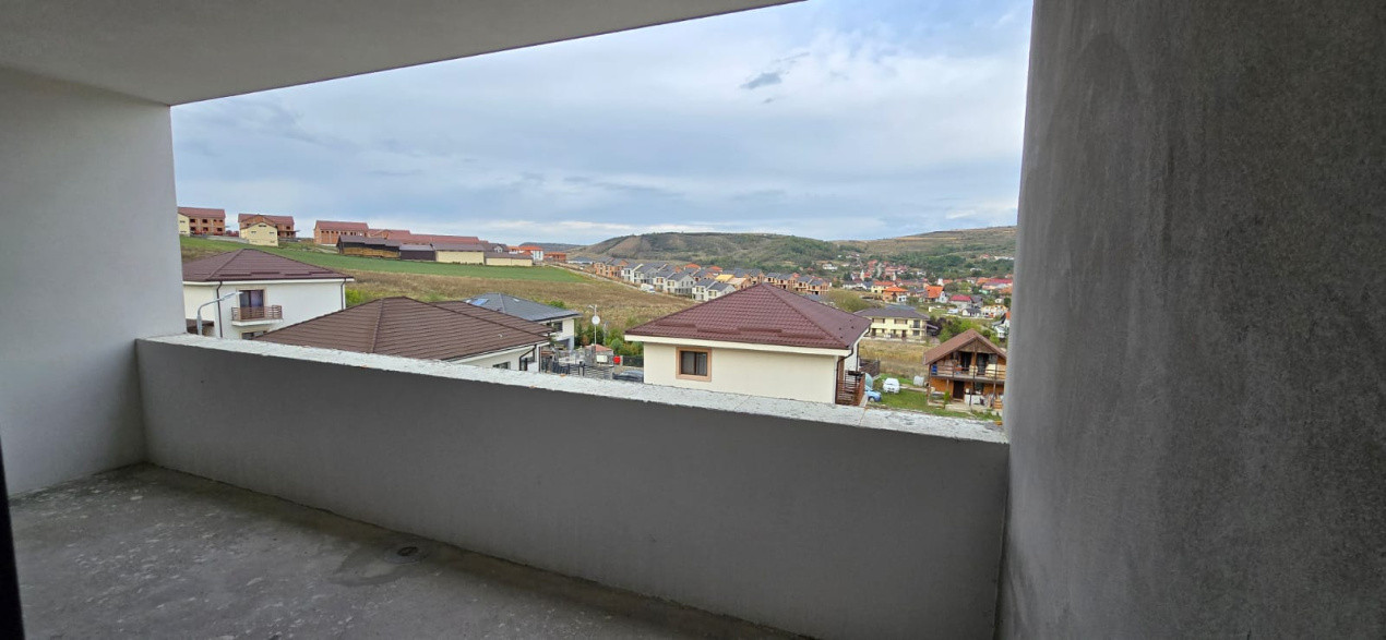 Casa individuala semifinisata noua, teren 640 mp, Chinteni