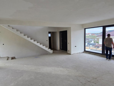 Casa individuala finisata noua, teren 640 mp, Chinteni