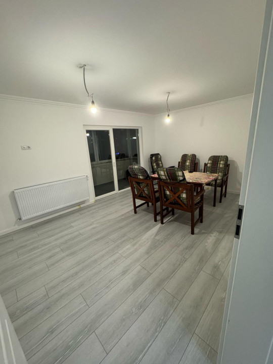 Apartament 4 camere - 61,33 mp utili - zona Avram I. - Floresti!