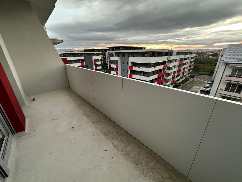 Apartament 2 camere semifinisat,, zona Terapia 