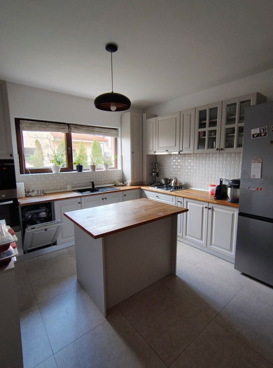 Duplex la cheie 120mp utili , 310mp teren zona Terra 