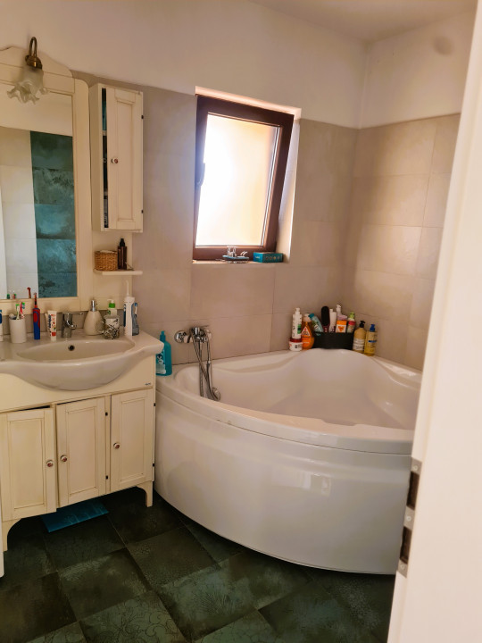 Duplex la cheie 120mp utili , 310mp teren zona Terra 