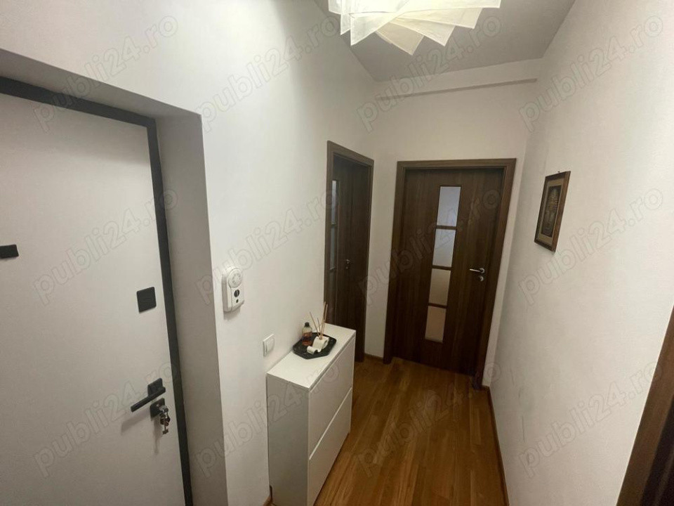 Apartament cu 2 camere, 50 mp, balcon, zona Porii