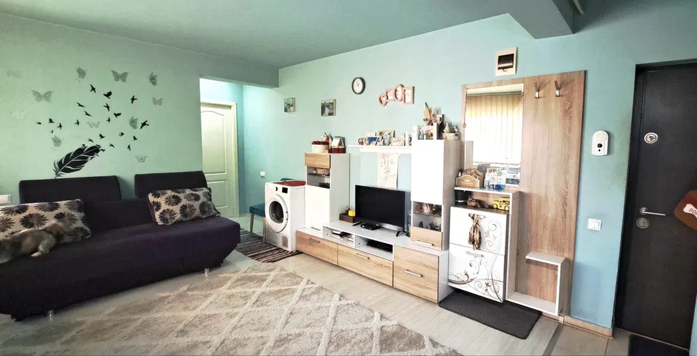 Apartament cu 2 camere, 41 mp, parcare, zona VIVO